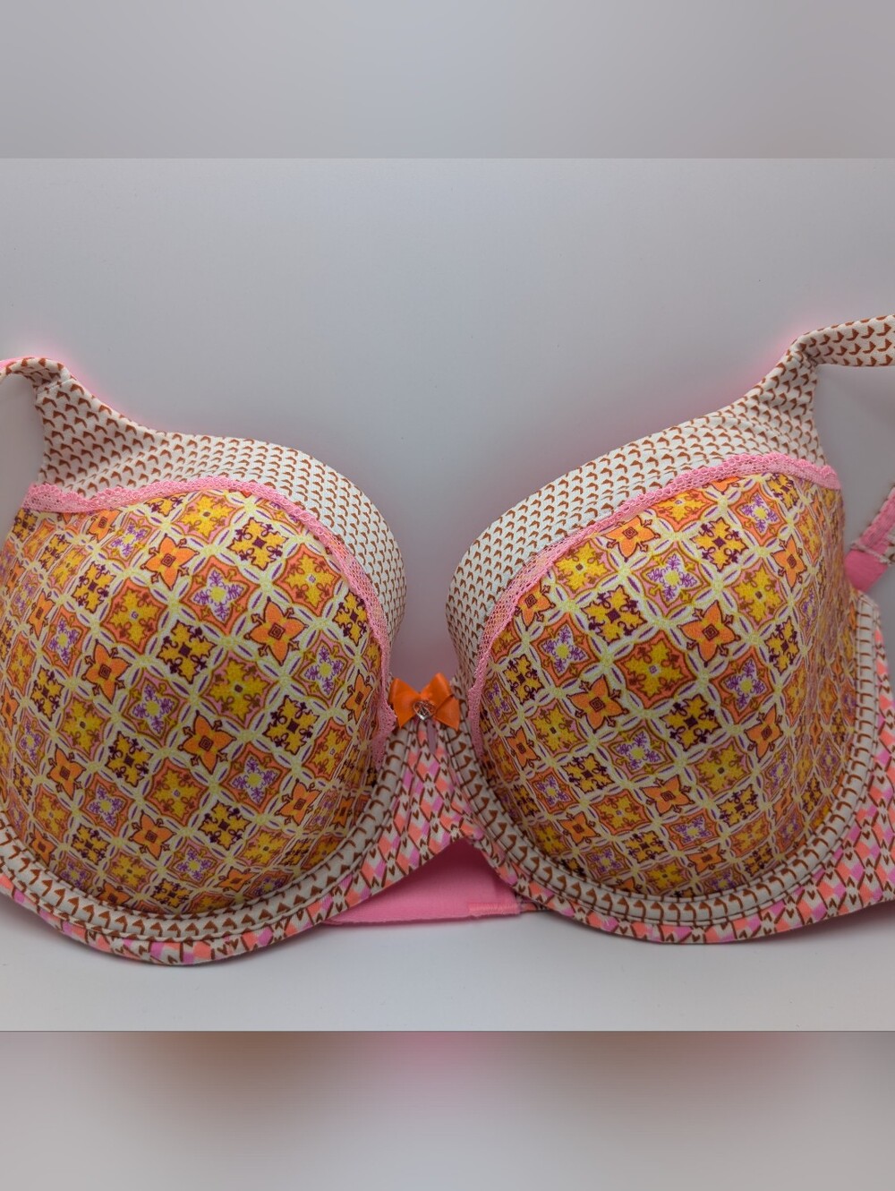 Victoria’s Secret Body by Victoria Lined Demi Bra Pattern 36DD Underwire NEW